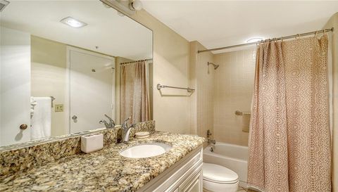 1055 GULF OF MEXICO DRIVE