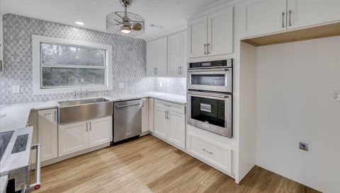 4756 MIKE PADGETT Highway