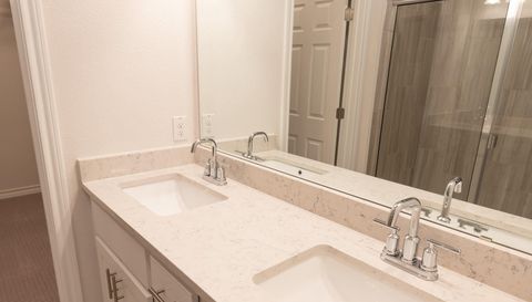 5302 Mulberry Grove LN