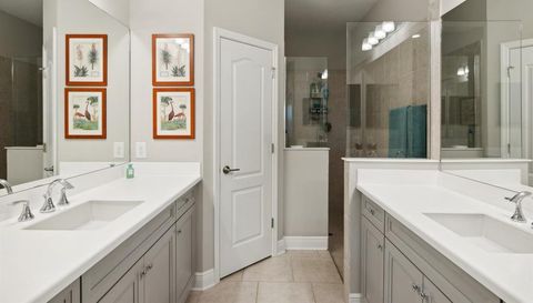 10025 Lake Wales CIRCLE