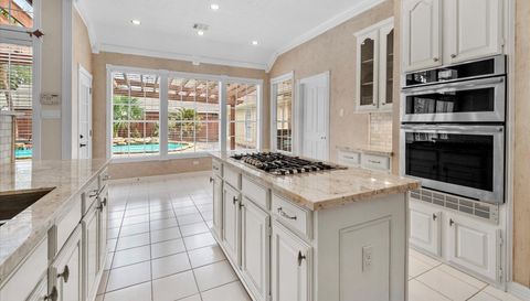 2911 Norwood Hills Dr