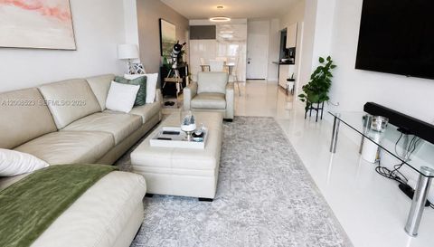 300 Bayview Dr