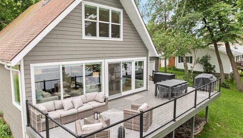 1725 White Cloud Drive N