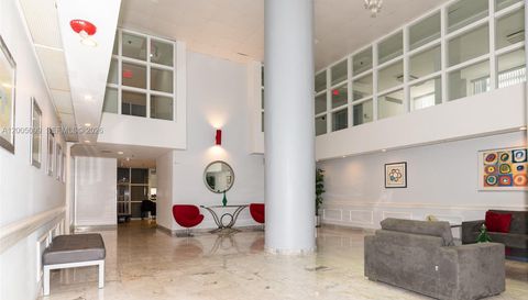 9341 Collins Ave