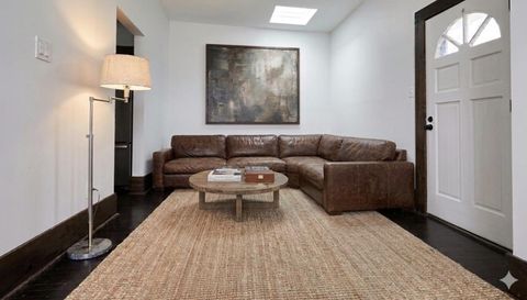 219 Abercorn St APT F3