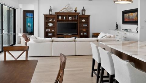 8871 New River Falls Rd