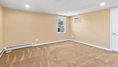 8 Garfield Ave