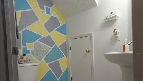 10740 KEYS GATE DRIVE