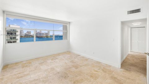 1420 Brickell Bay Dr