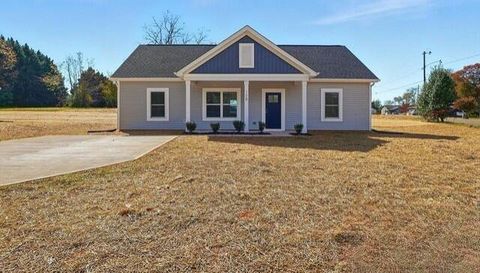 7588 Sarah Dr