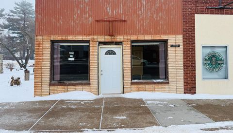 520 Main Street W