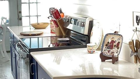 243 S CENTRAL AVENUE