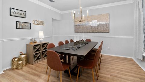 807 Clarence Bohls LN