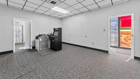 701 E Pearce Boulevard