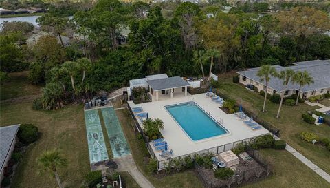 7128 W COUNTRY CLUB DRIVE N