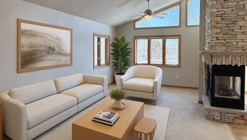 912 Aurora Circle