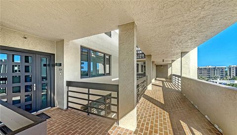 1055 GULF OF MEXICO DRIVE