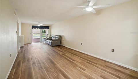 11210 CARRIAGE HILL DRIVE