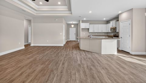 23118 Lieutenant Ave