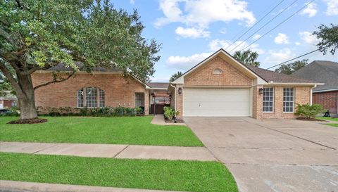 2911 Norwood Hills Dr