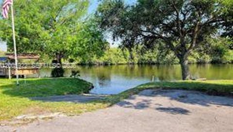 1047 Mayford Lake Rd