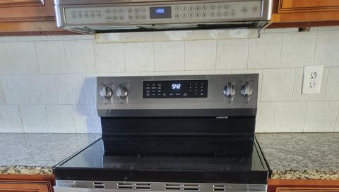 5398 Oxford Manor Cir