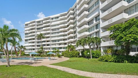 9101 E Bay Harbor Dr