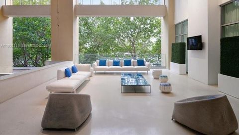 330 Sunny Isles Blvd