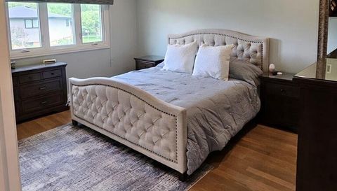 12817 S Surrey Ct