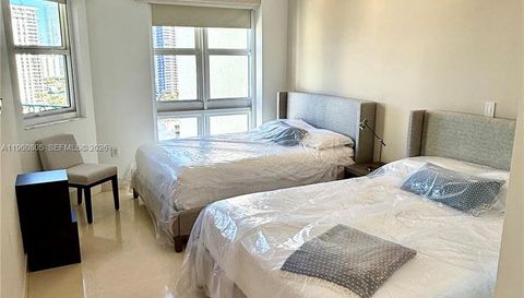 19900 W Country Club Dr