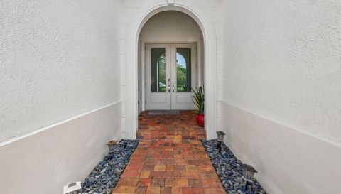 1053 SW 113th Way