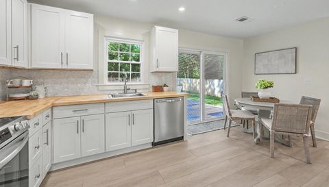445 Madeline Dr