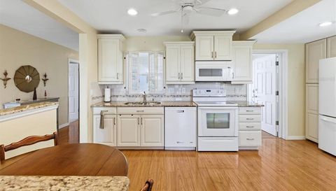 3262 BROCKTON LANE