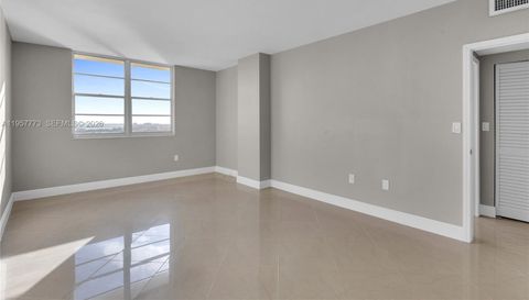 300 Bayview Dr