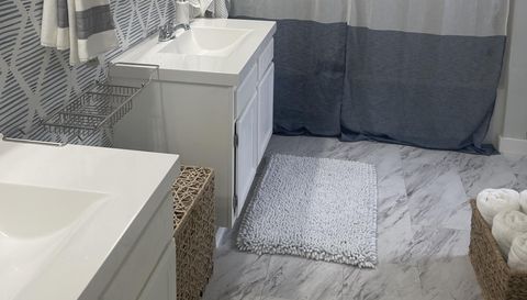 16915 Ardisia Dr
