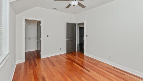 217 Chapel Ridge Cir