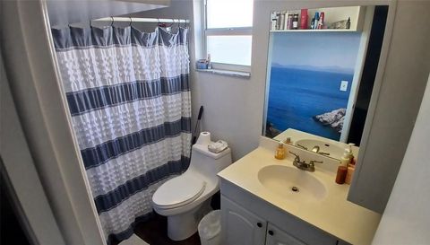 2209 JACARANDA COURT