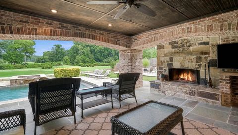 570 Creekwood Dr