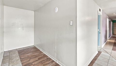 38407 Lowell Harris Wy