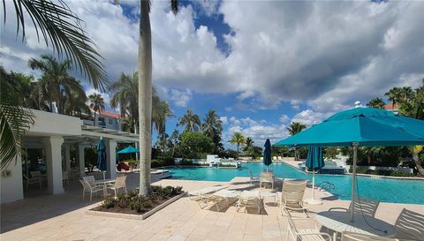 360 GULF OF MEXICO DRIVE