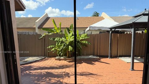 1419 Yellowthroat St