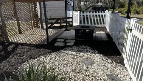 222 Highlands Lake Dr