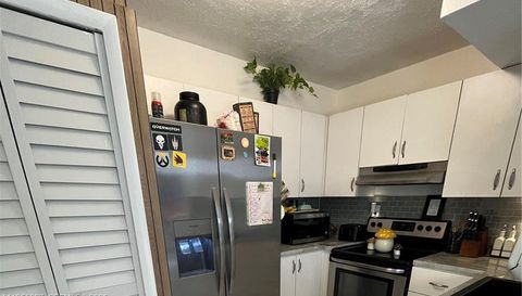 10211 Fontainebleau Blvd