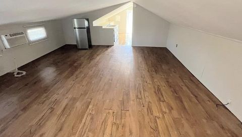 215 N Buena Vista Dr