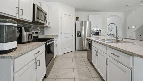 37 HICKORY COURSE CIRCLE