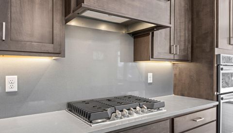 7440 Glengarry Place