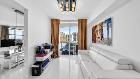 2711 N Ocean Dr