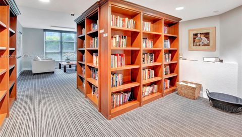 3500 Mystic Pointe Dr