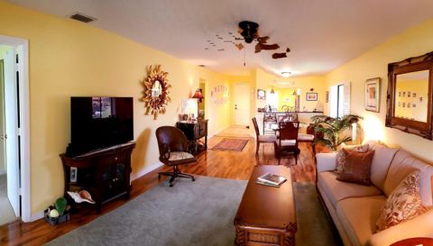 6303 SE Williamsburg Dr