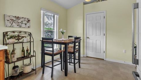 24483 LAKESIDE MANOR